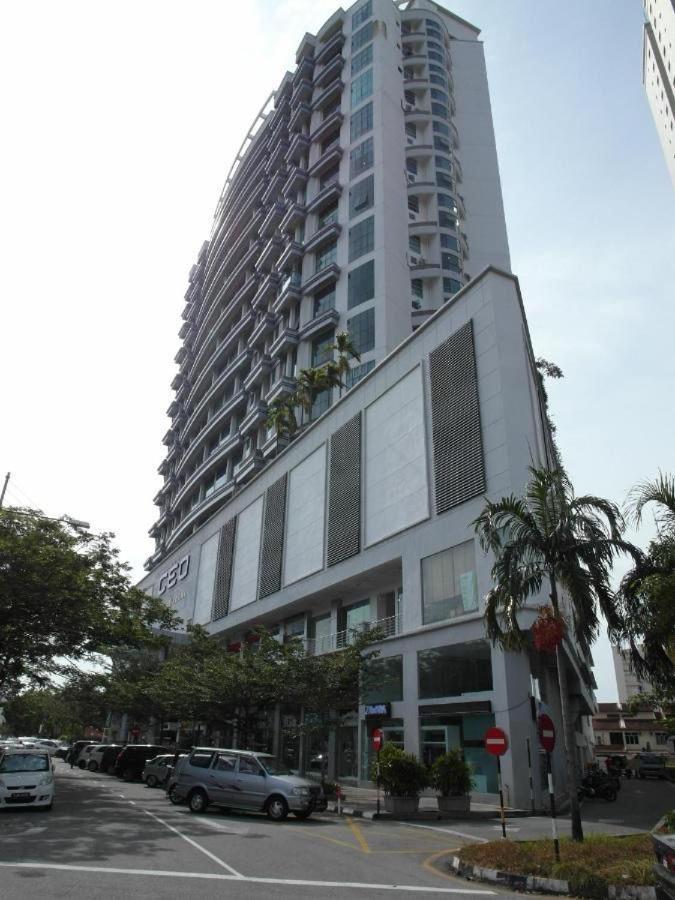 New 6pax Soho Near Usm & Spice Arena & Airport Apartment